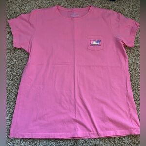 Women’s Vineyard Vines t-shirt